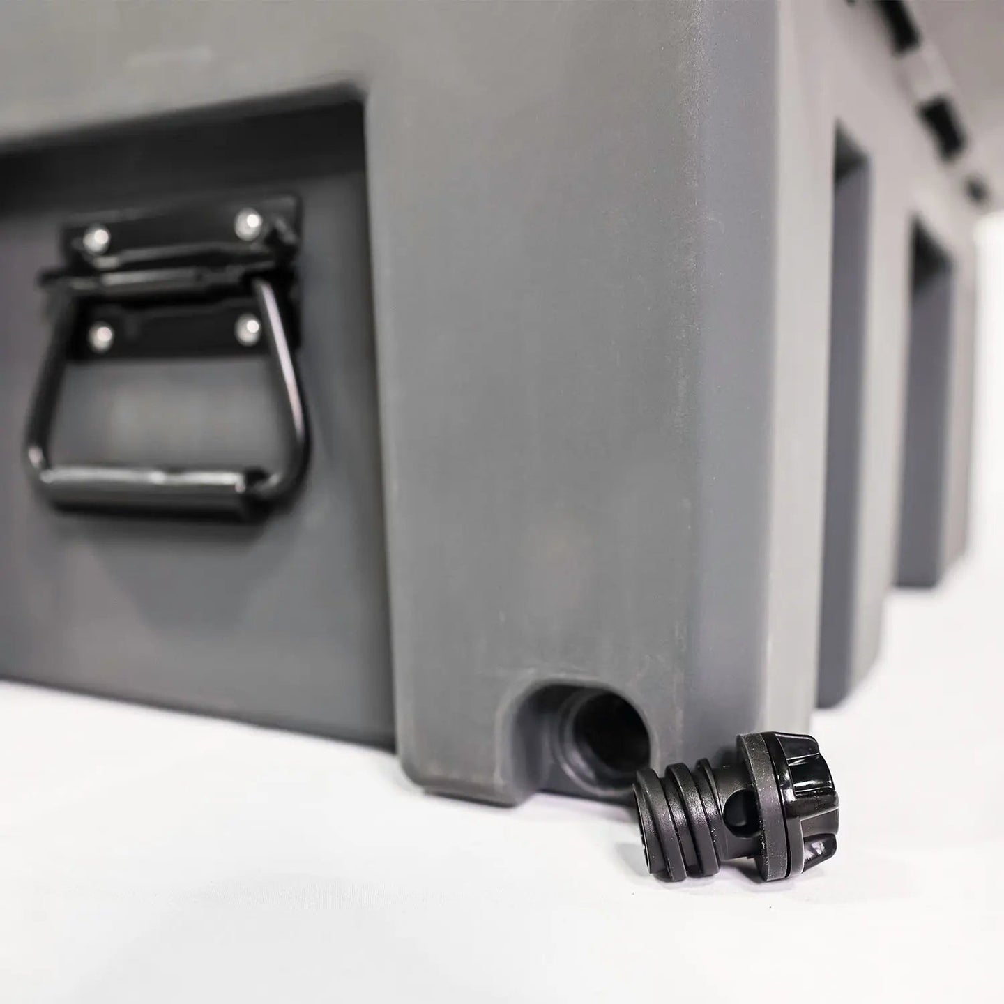 23ZERO 70L Overland Gear Box Gray [CO] - Image 10